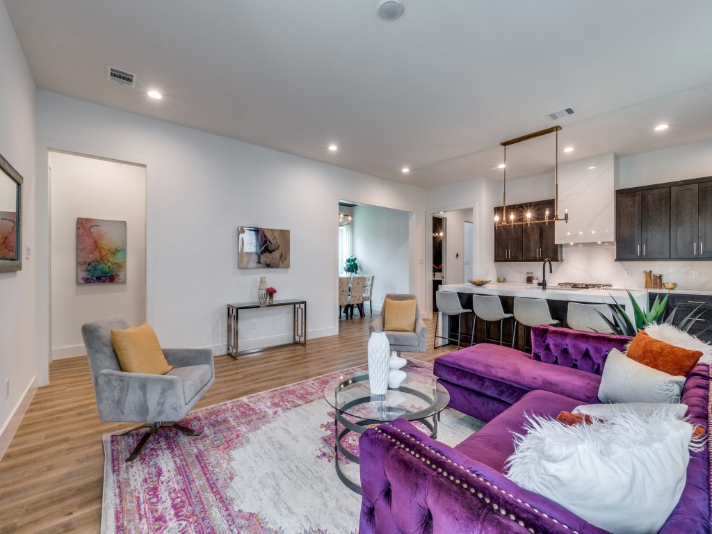 2146 Roanoke Avenue Dallas TX 75235