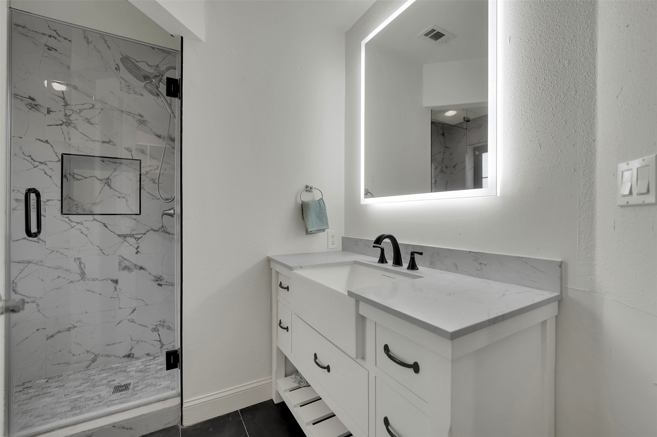 1690 Lynn Lane Lucas TX 75002