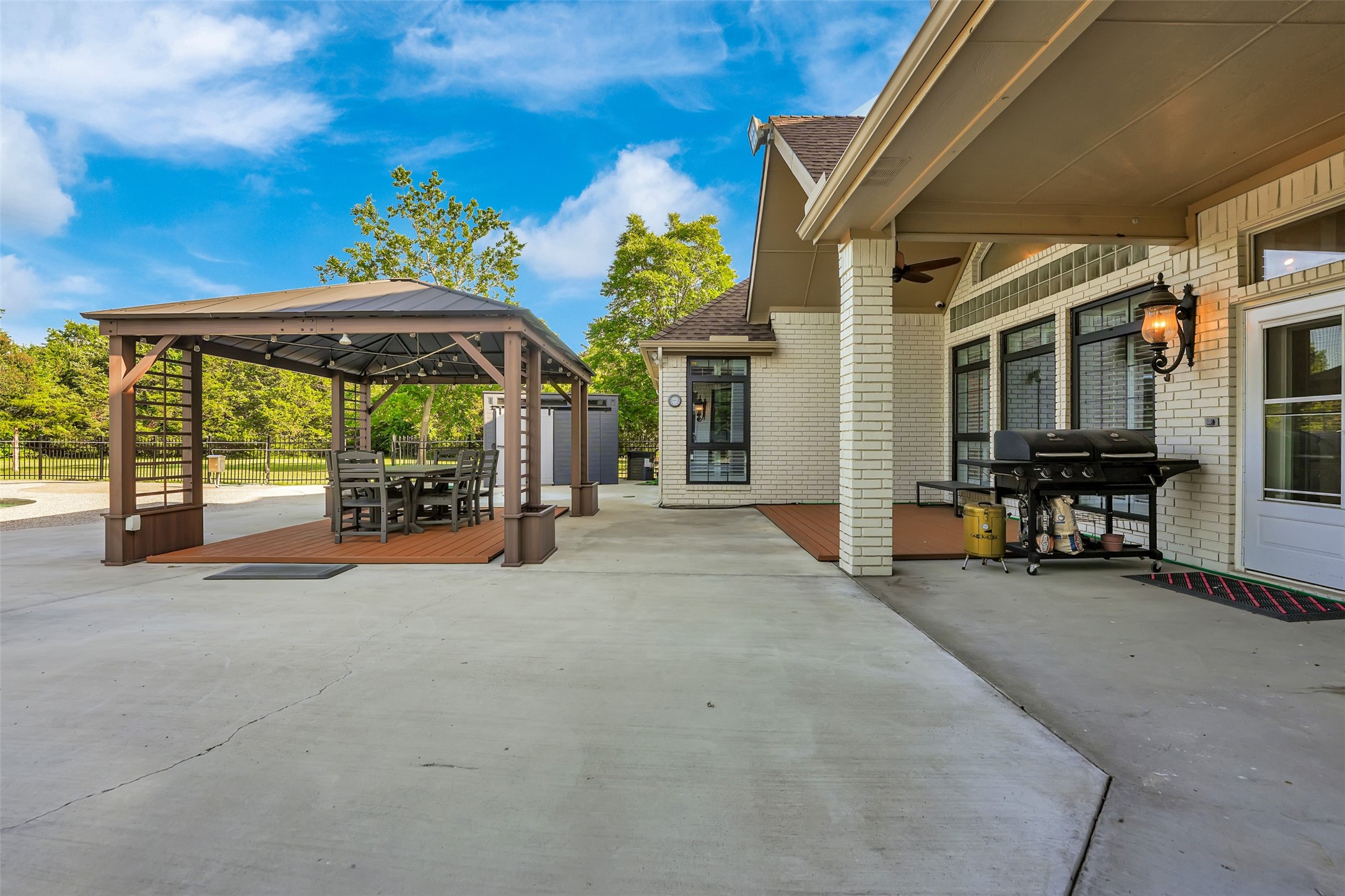 1690 Lynn Lane Lucas TX 75002
