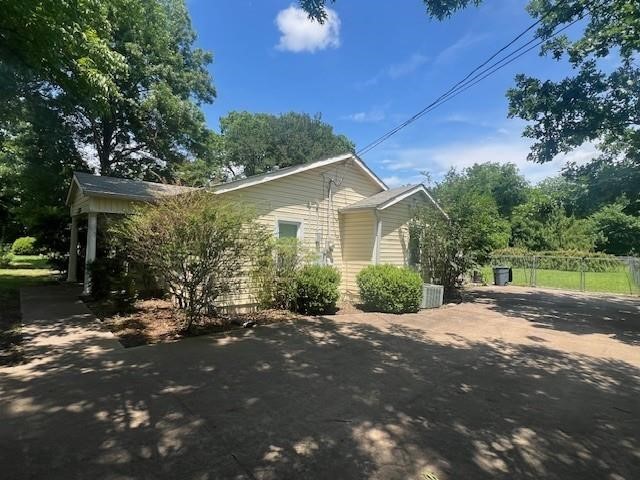 218 Wight Street Roxton TX 75477