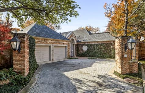 17 Stonecourt Circle Dallas TX 75225