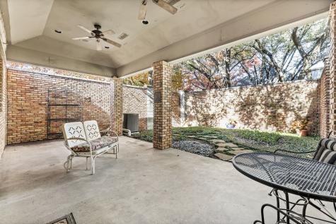 17 Stonecourt Circle Dallas TX 75225