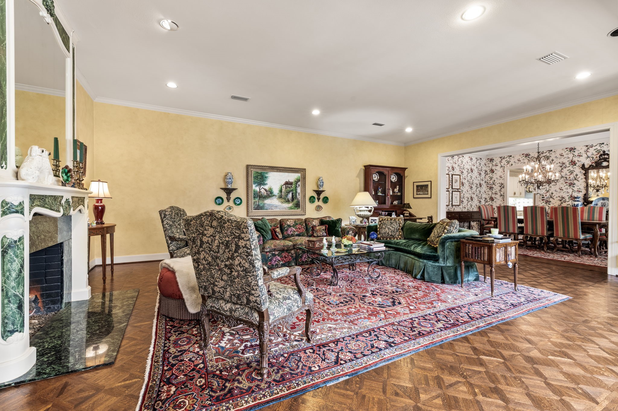17 Stonecourt Circle Dallas TX 75225