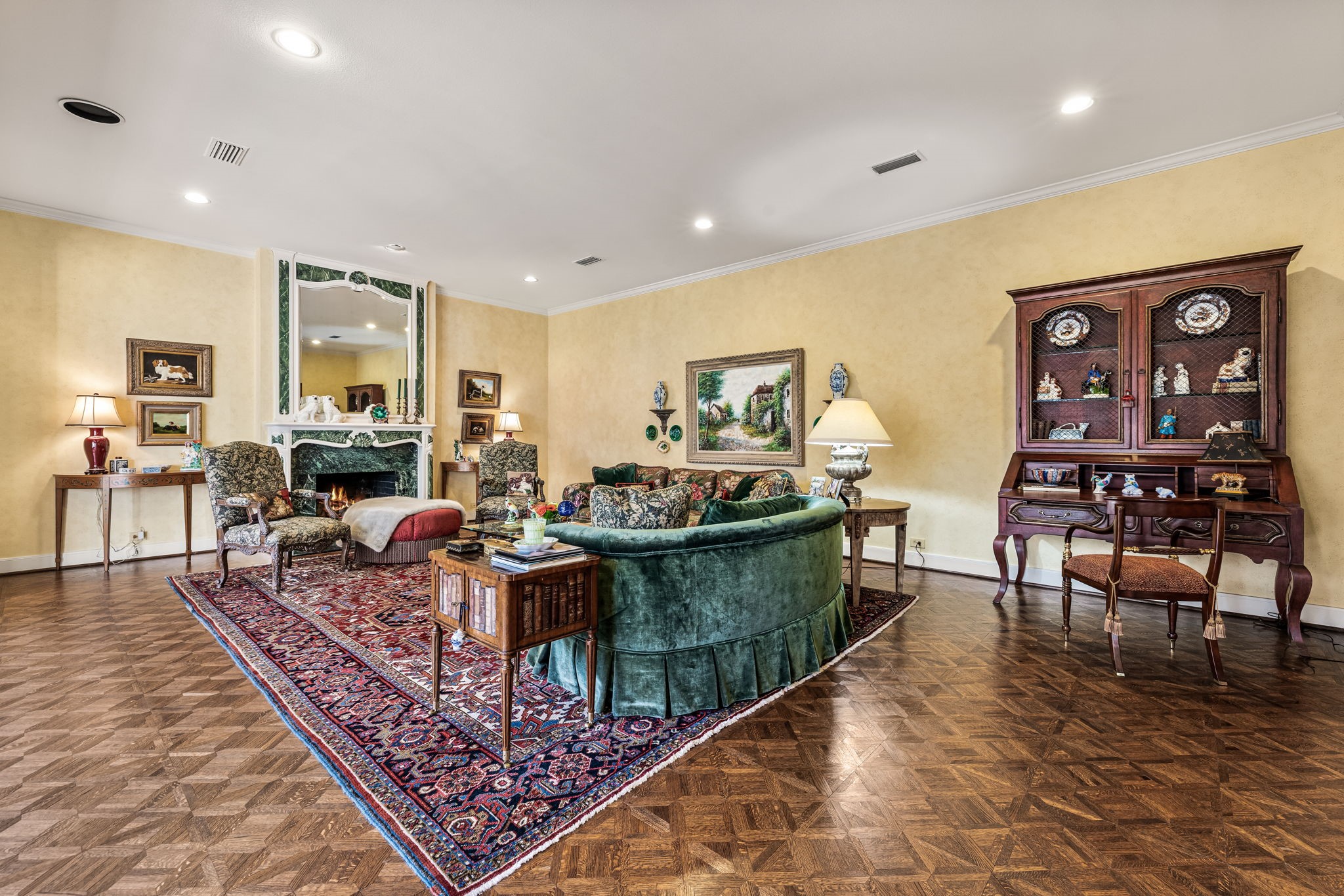 17 Stonecourt Circle Dallas TX 75225