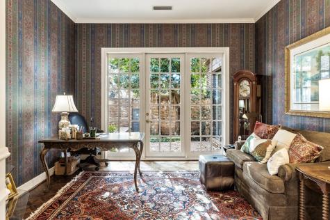 17 Stonecourt Circle Dallas TX 75225