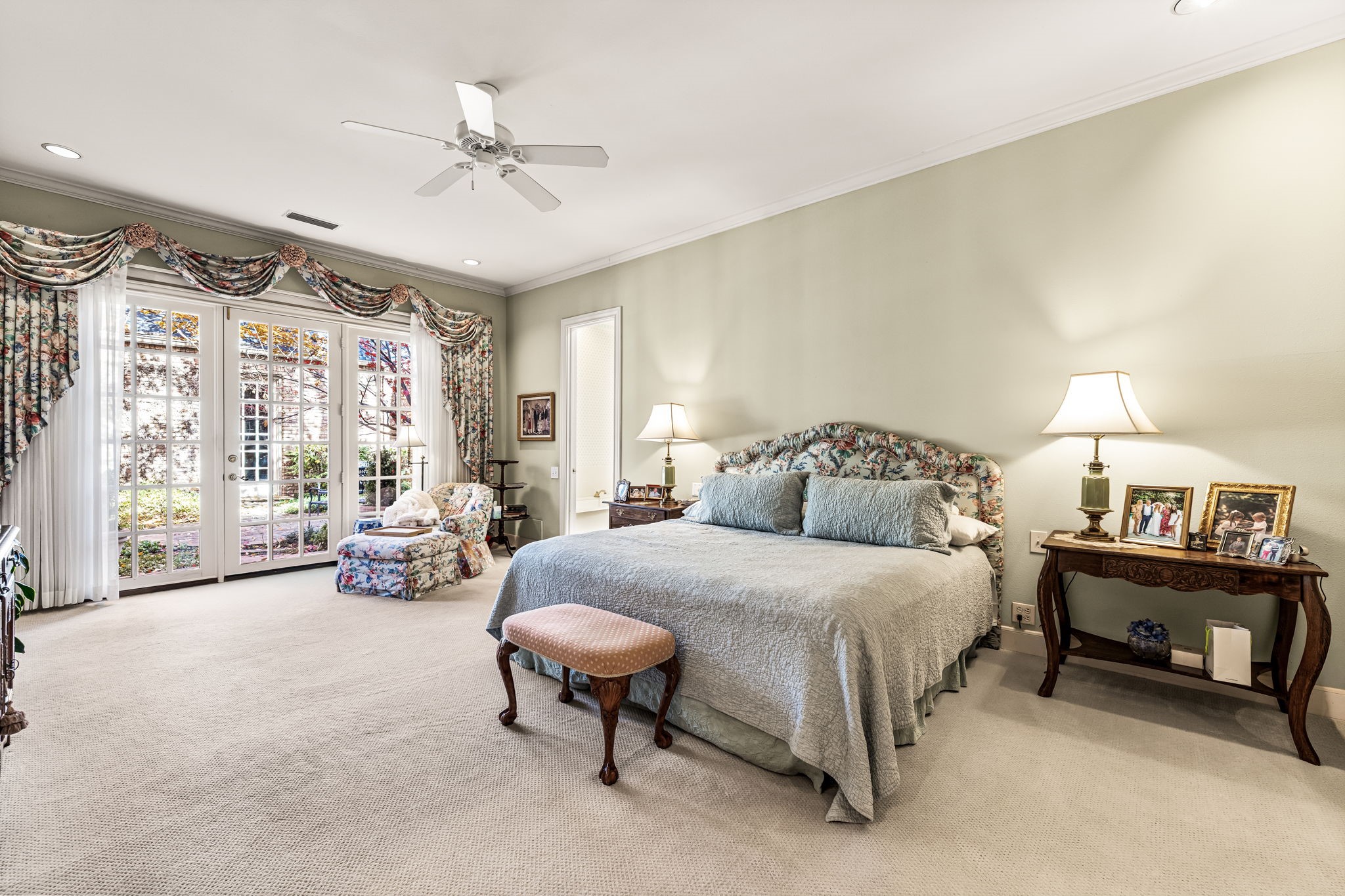 17 Stonecourt Circle Dallas TX 75225