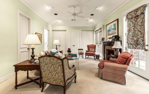 17 Stonecourt Circle Dallas TX 75225