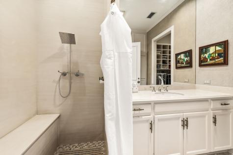 17 Stonecourt Circle Dallas TX 75225