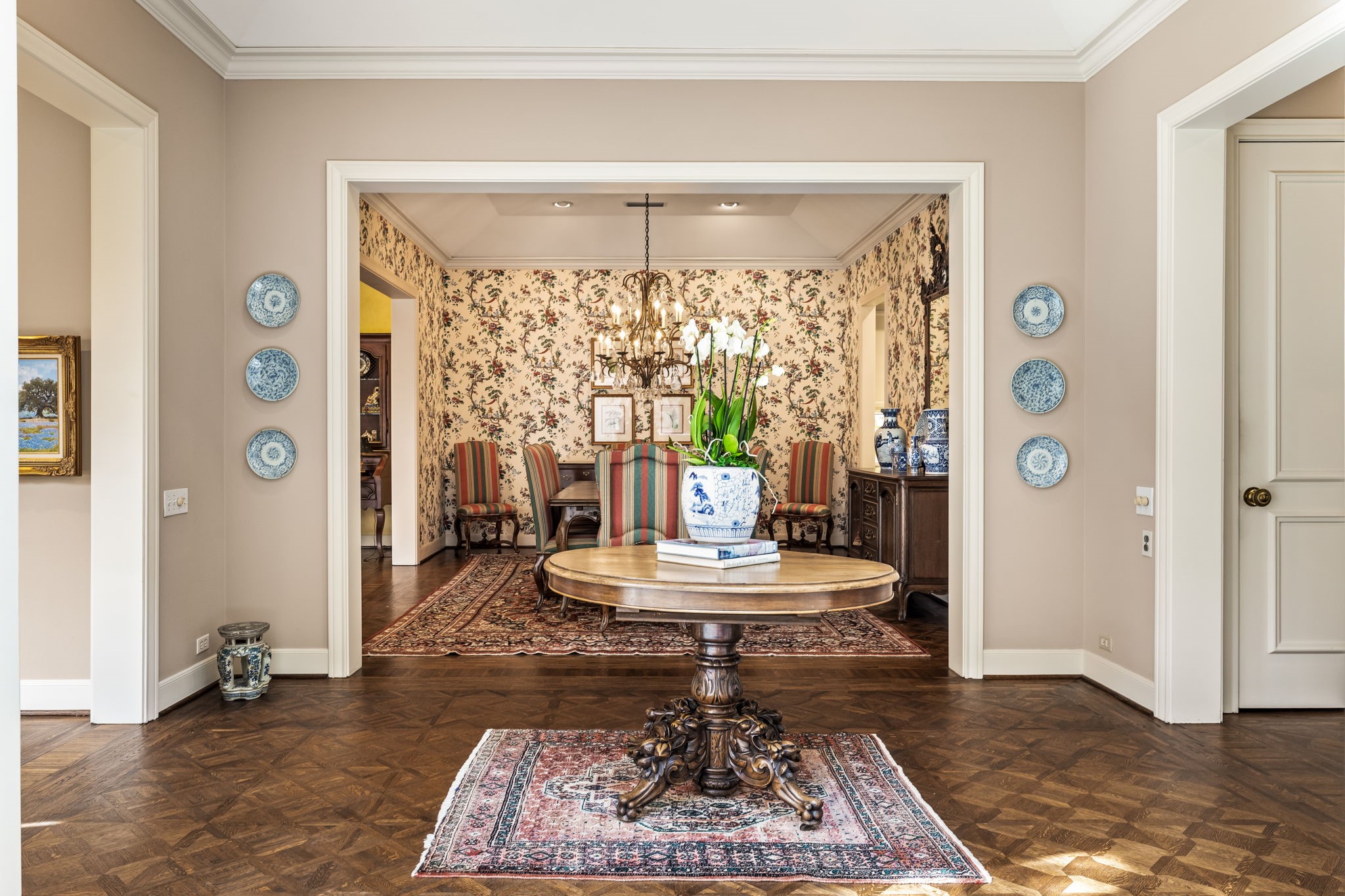 17 Stonecourt Circle Dallas TX 75225