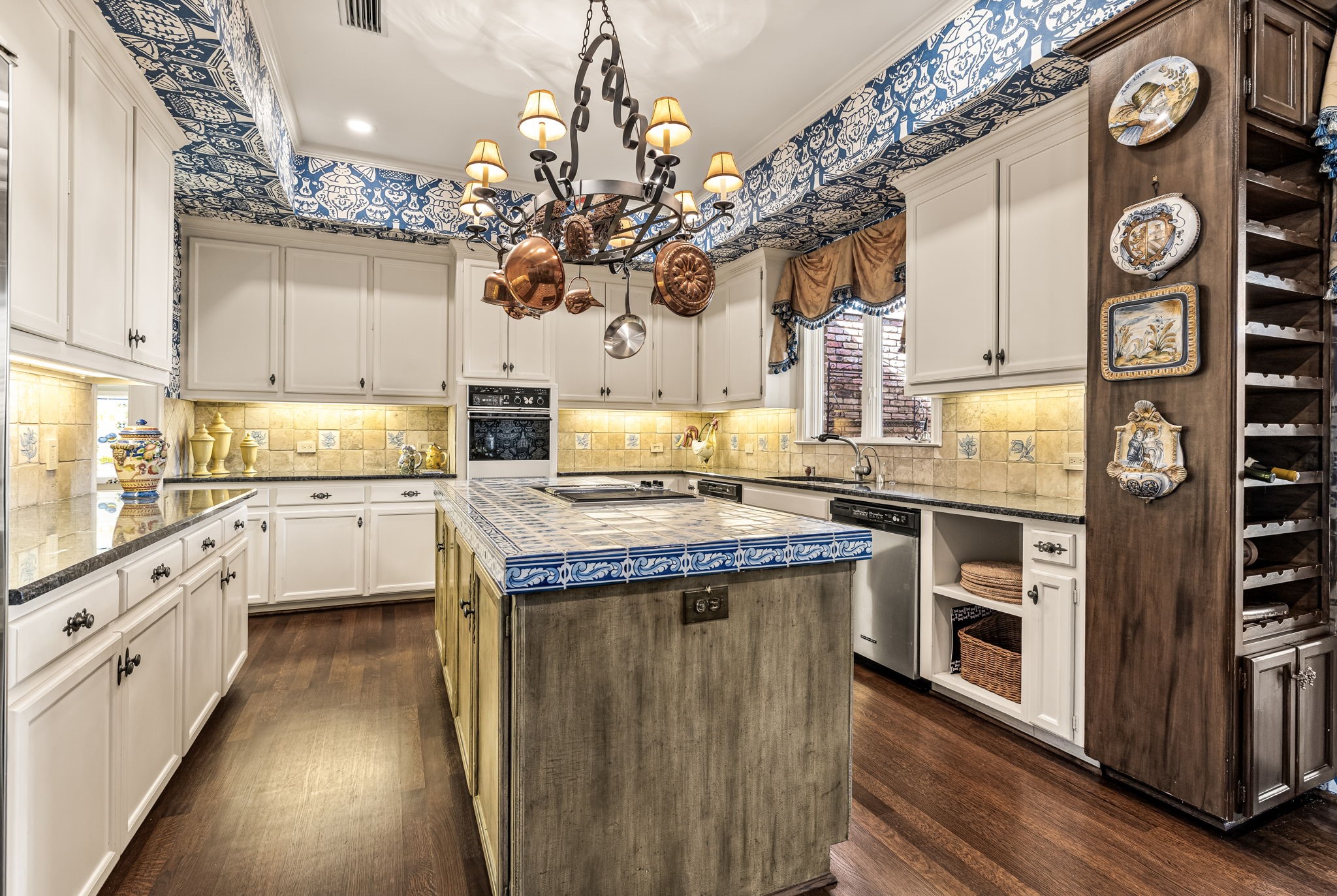 17 Stonecourt Circle Dallas TX 75225