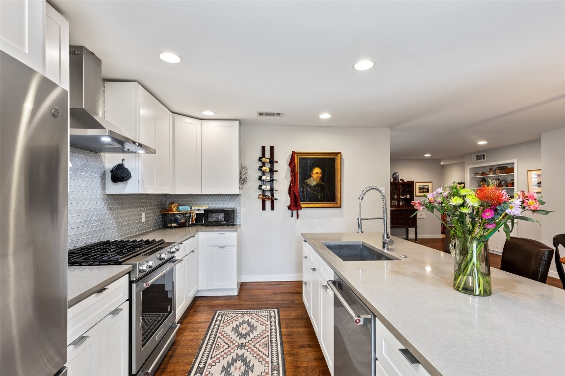 10128 Parkford Drive Dallas TX 75238