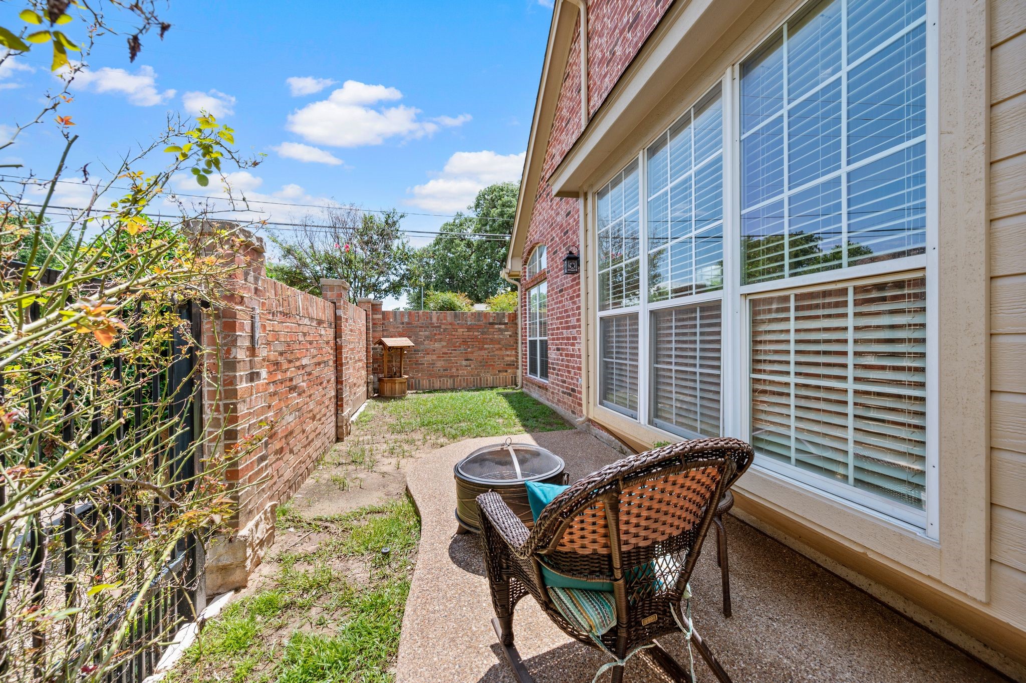 5047 Toftrees Drive Arlington TX 76016
