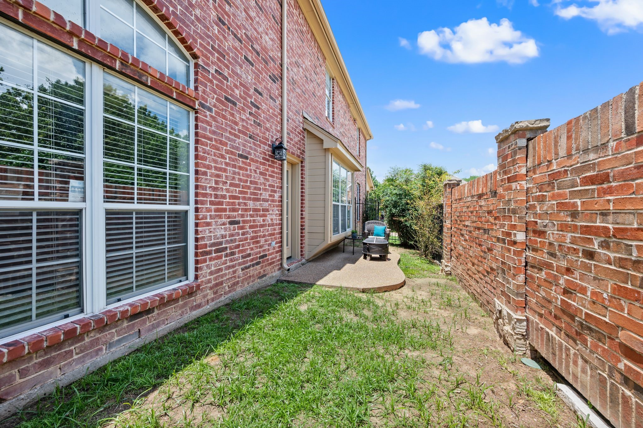 5047 Toftrees Drive Arlington TX 76016