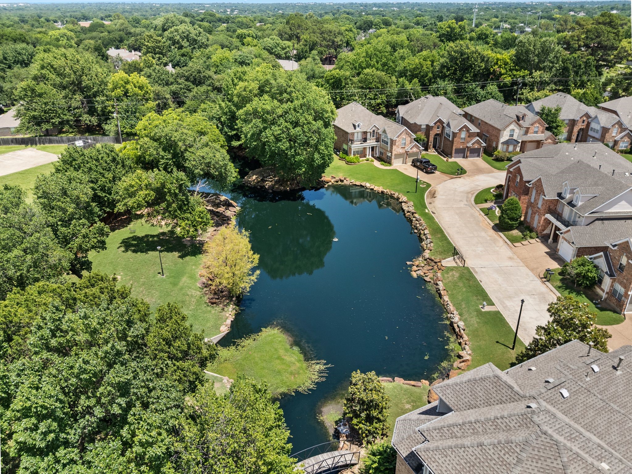 5047 Toftrees Drive Arlington TX 76016