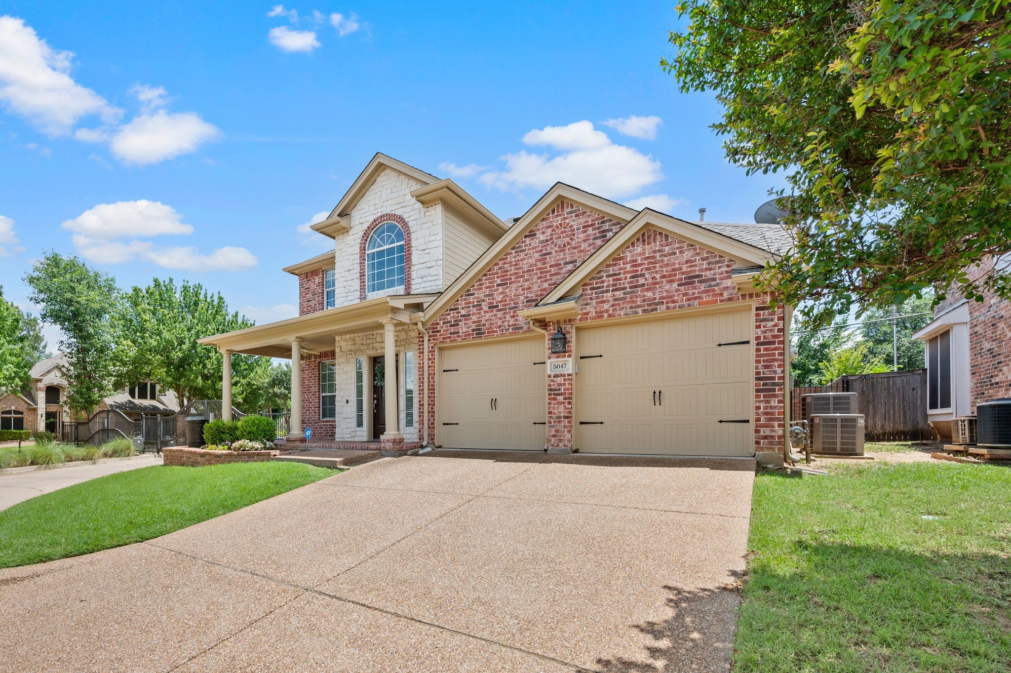 5047 Toftrees Drive Arlington TX 76016
