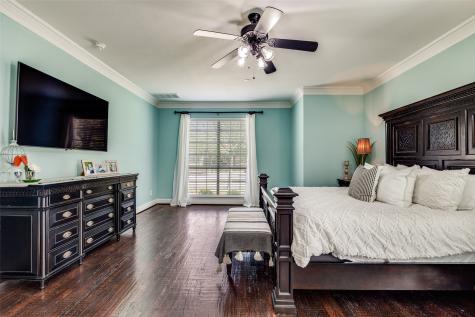 400 S Hampton Court Lewisville TX 75056