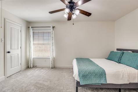 400 S Hampton Court Lewisville TX 75056