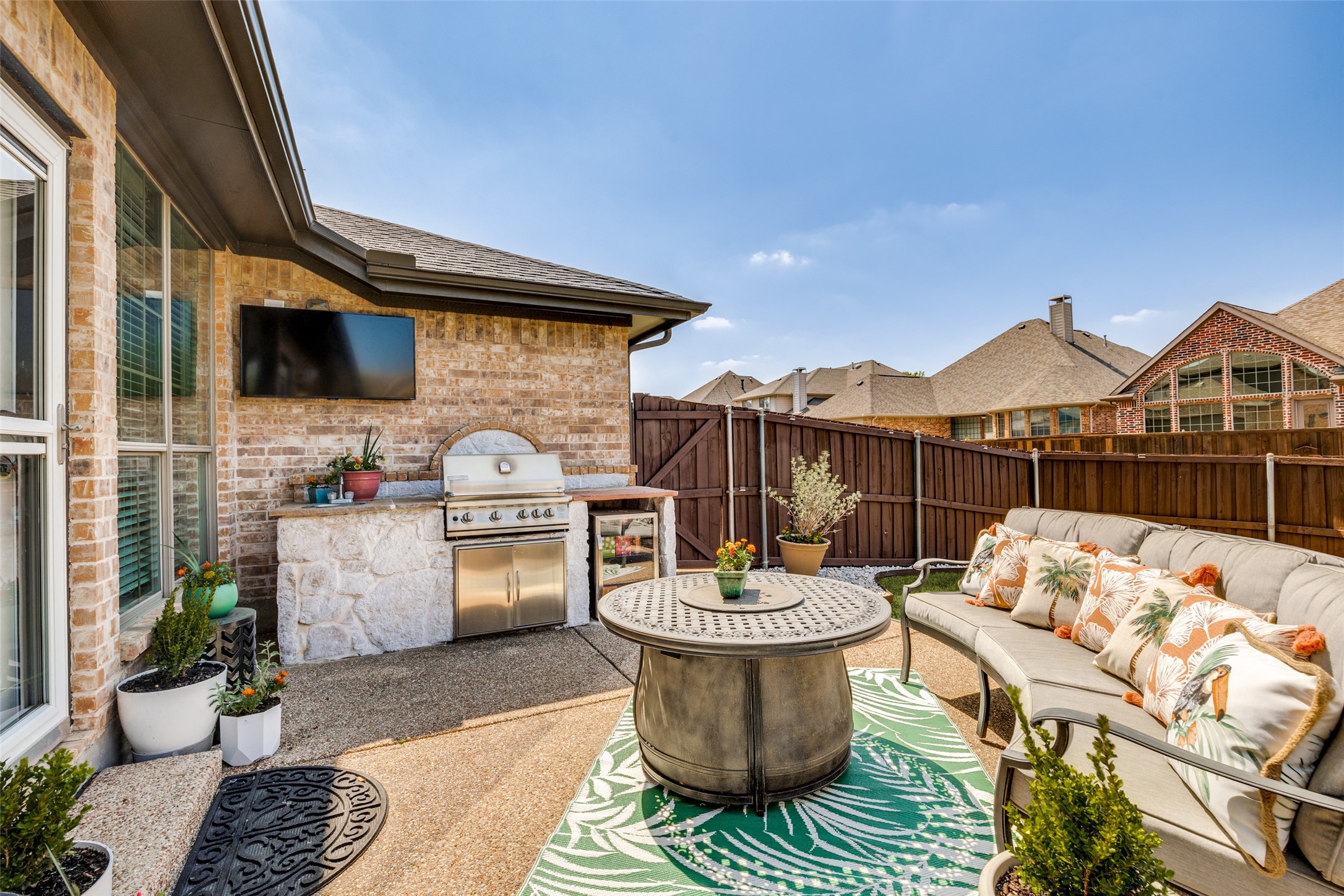 400 S Hampton Court Lewisville TX 75056