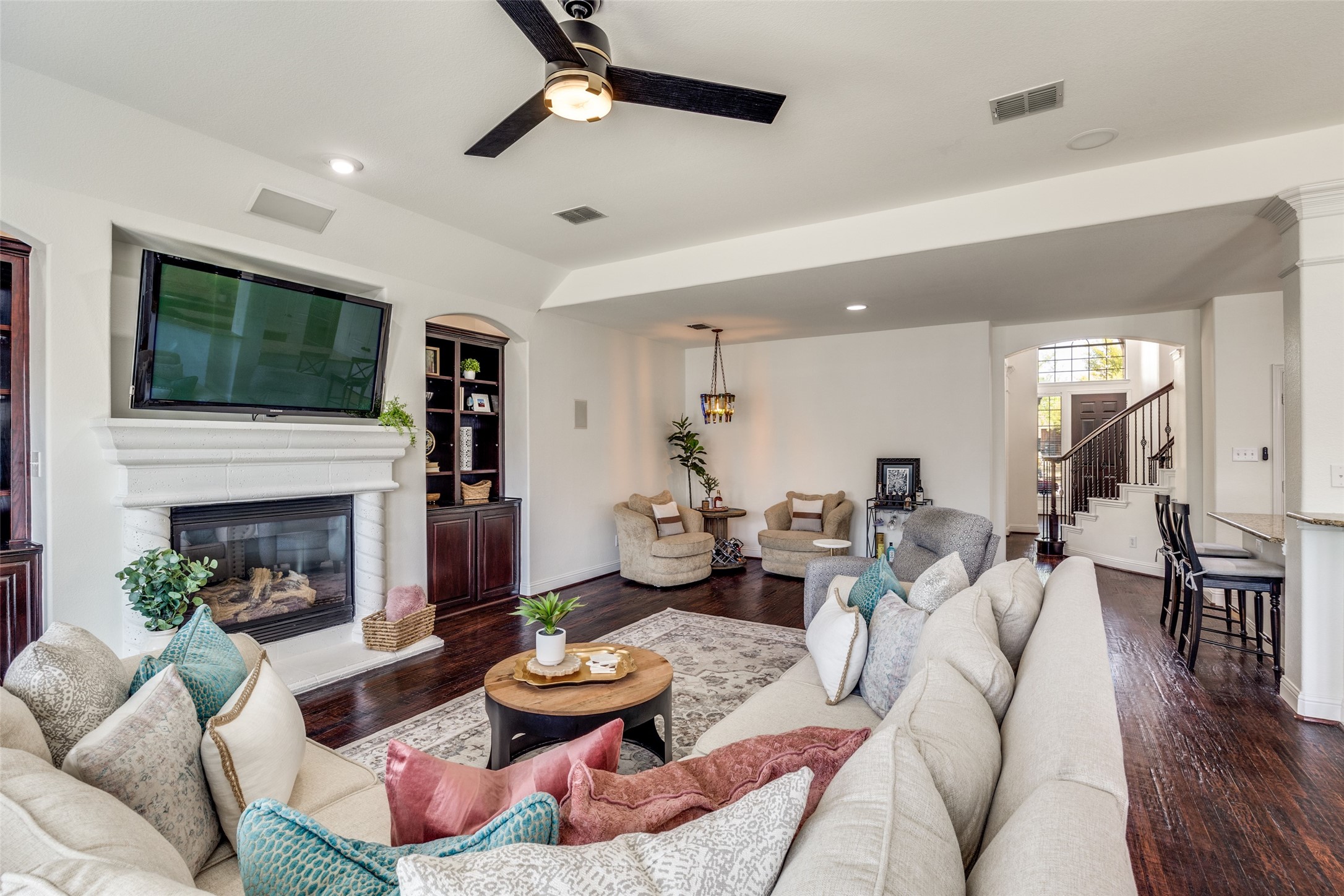 400 S Hampton Court Lewisville TX 75056