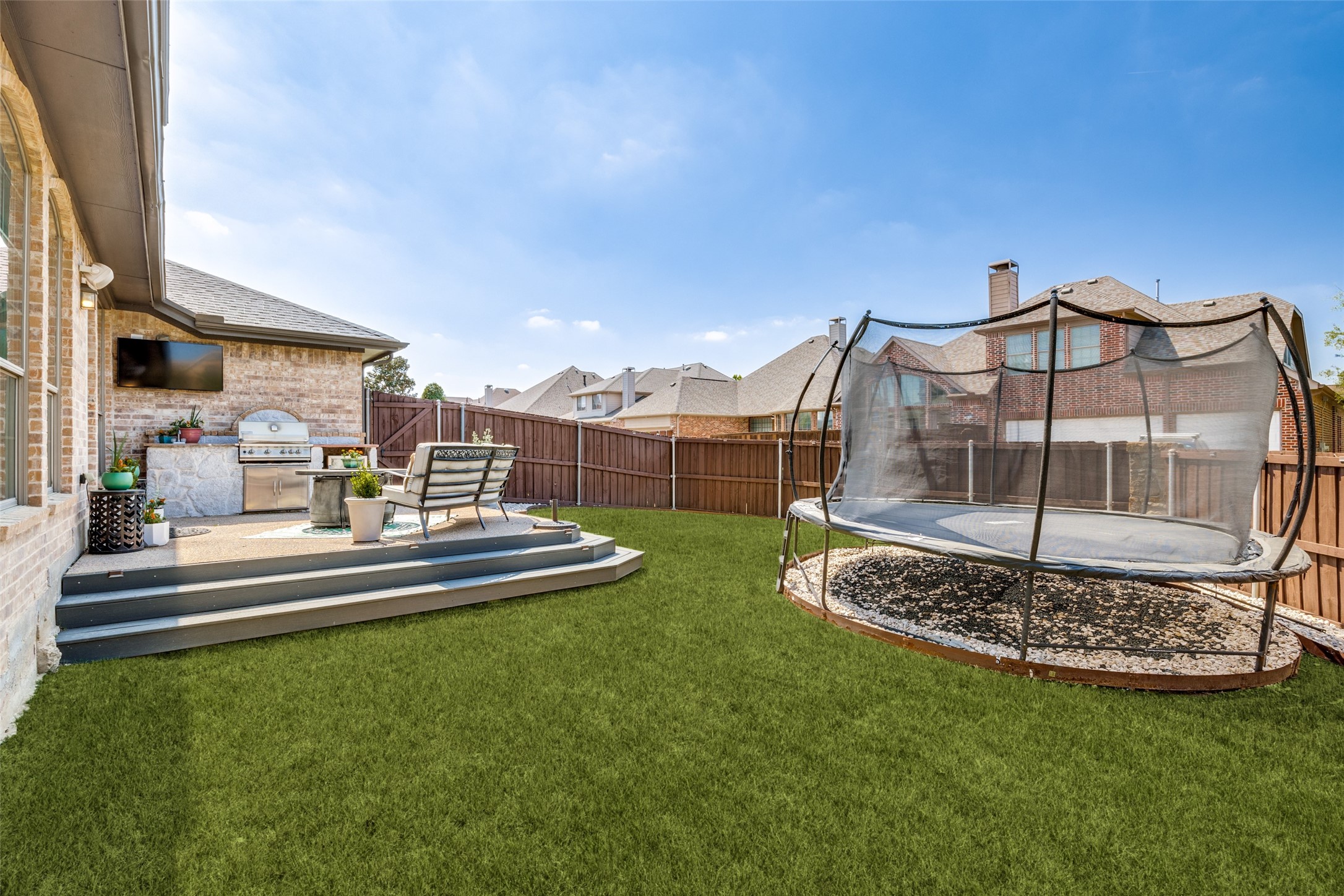 400 S Hampton Court Lewisville TX 75056