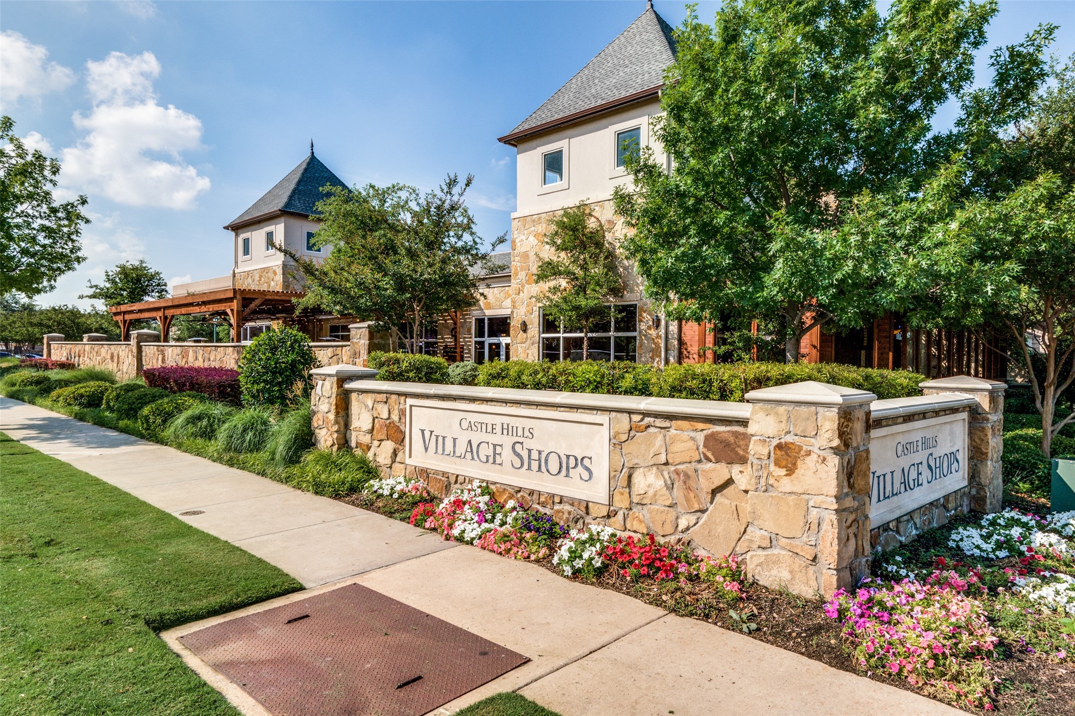 400 S Hampton Court Lewisville TX 75056