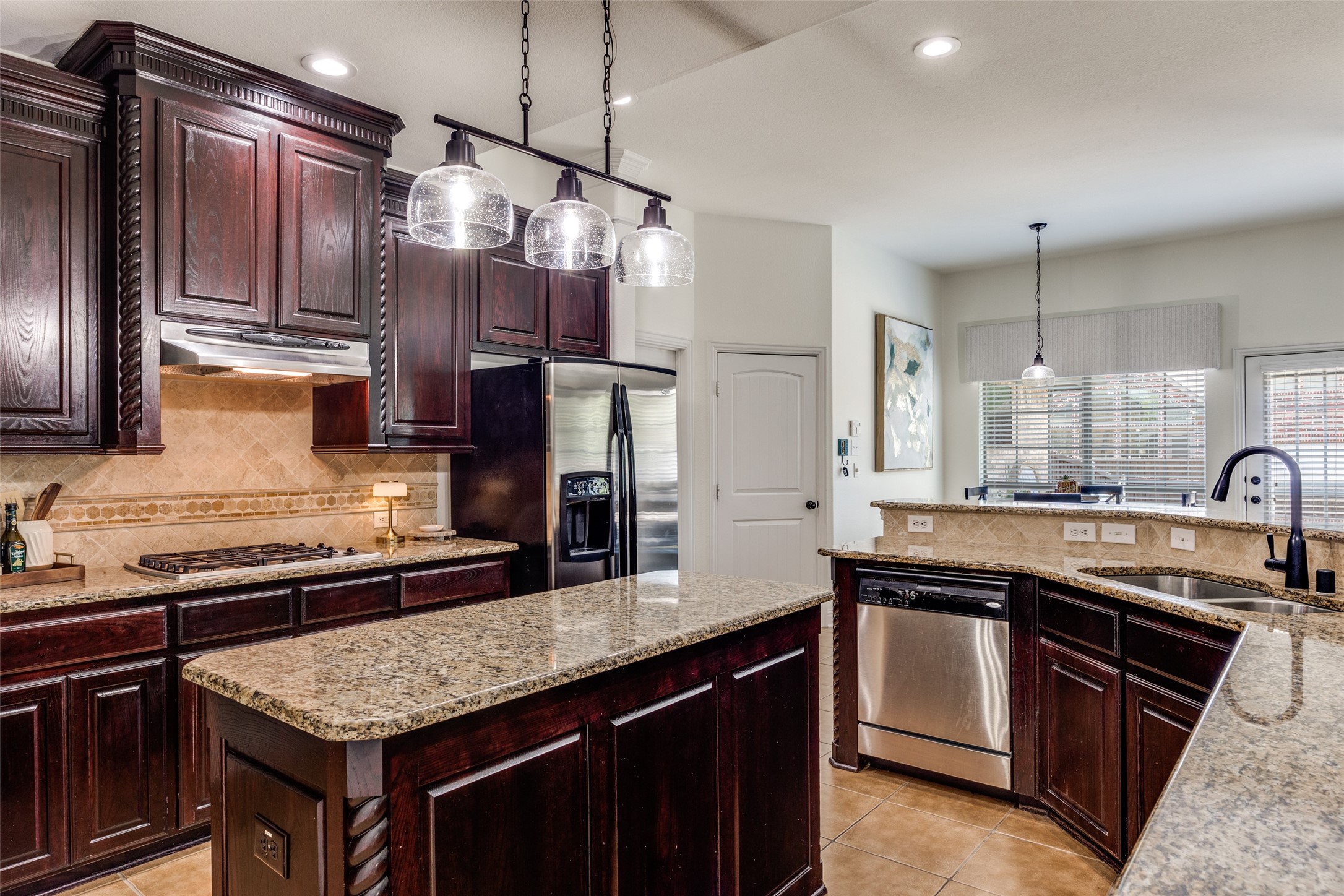400 S Hampton Court Lewisville TX 75056