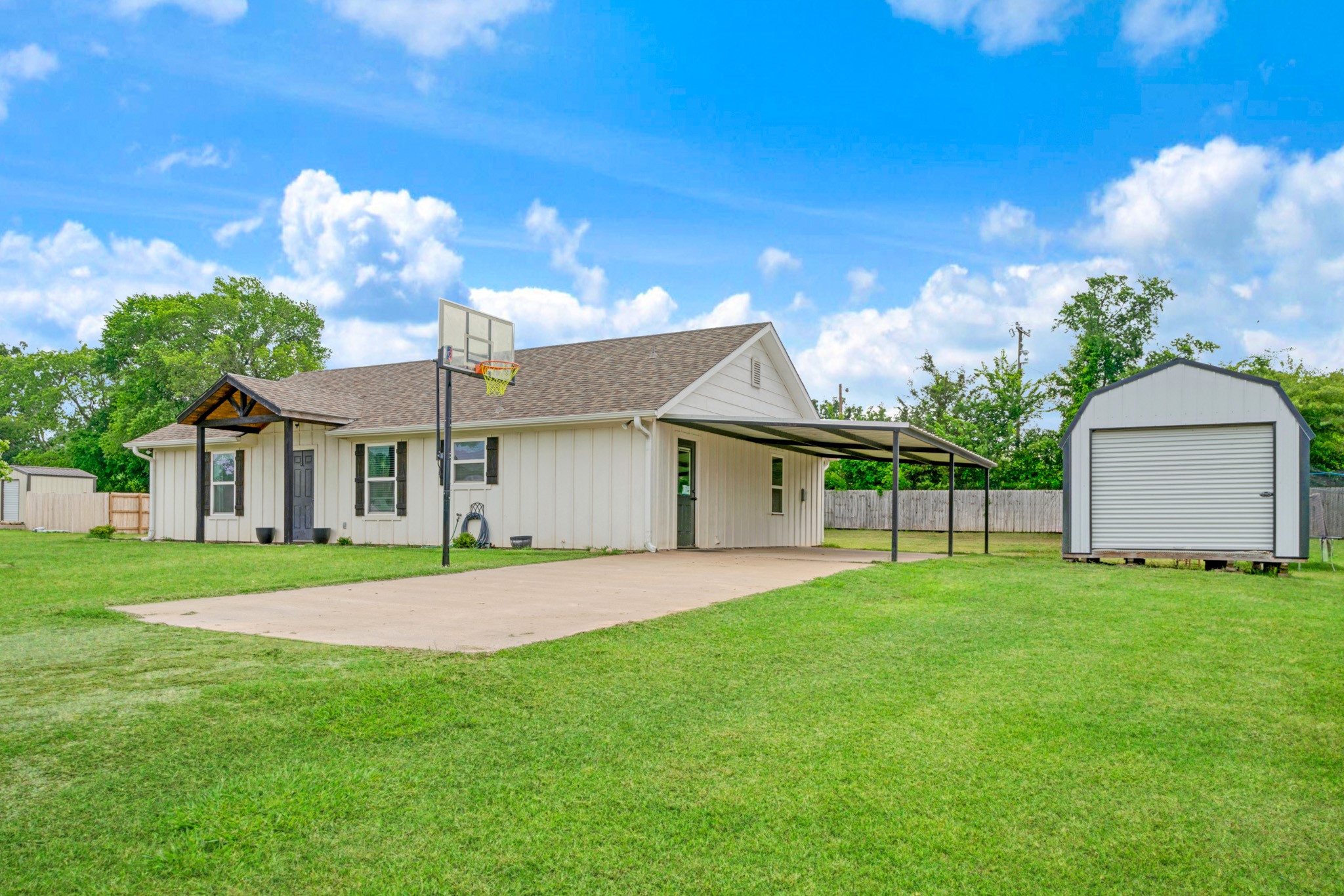 134 Private Road 43790 Paris TX 75460