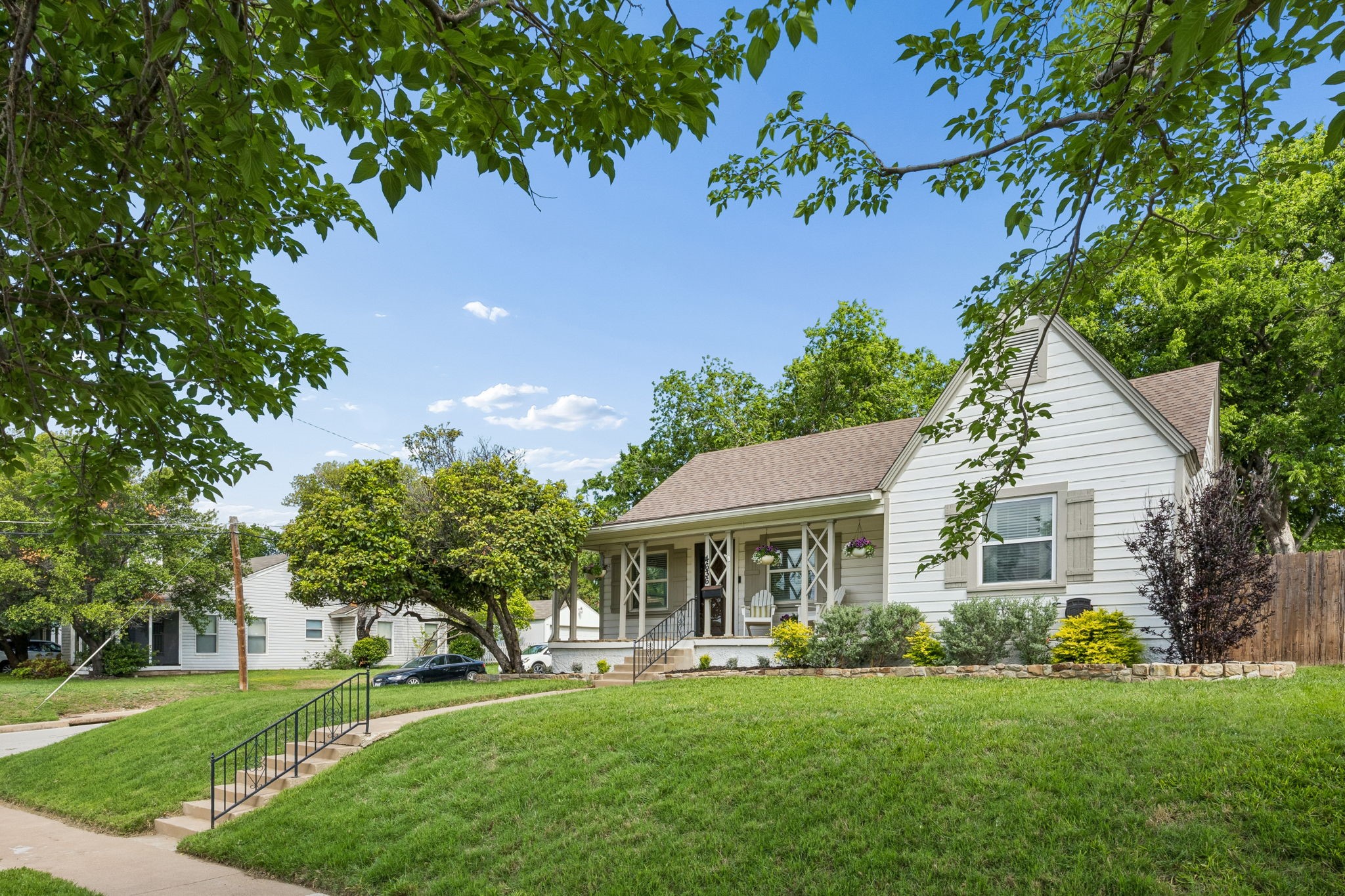 4636 Calmont Avenue Fort Worth TX 76107