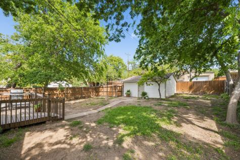 4636 Calmont Avenue Fort Worth TX 76107