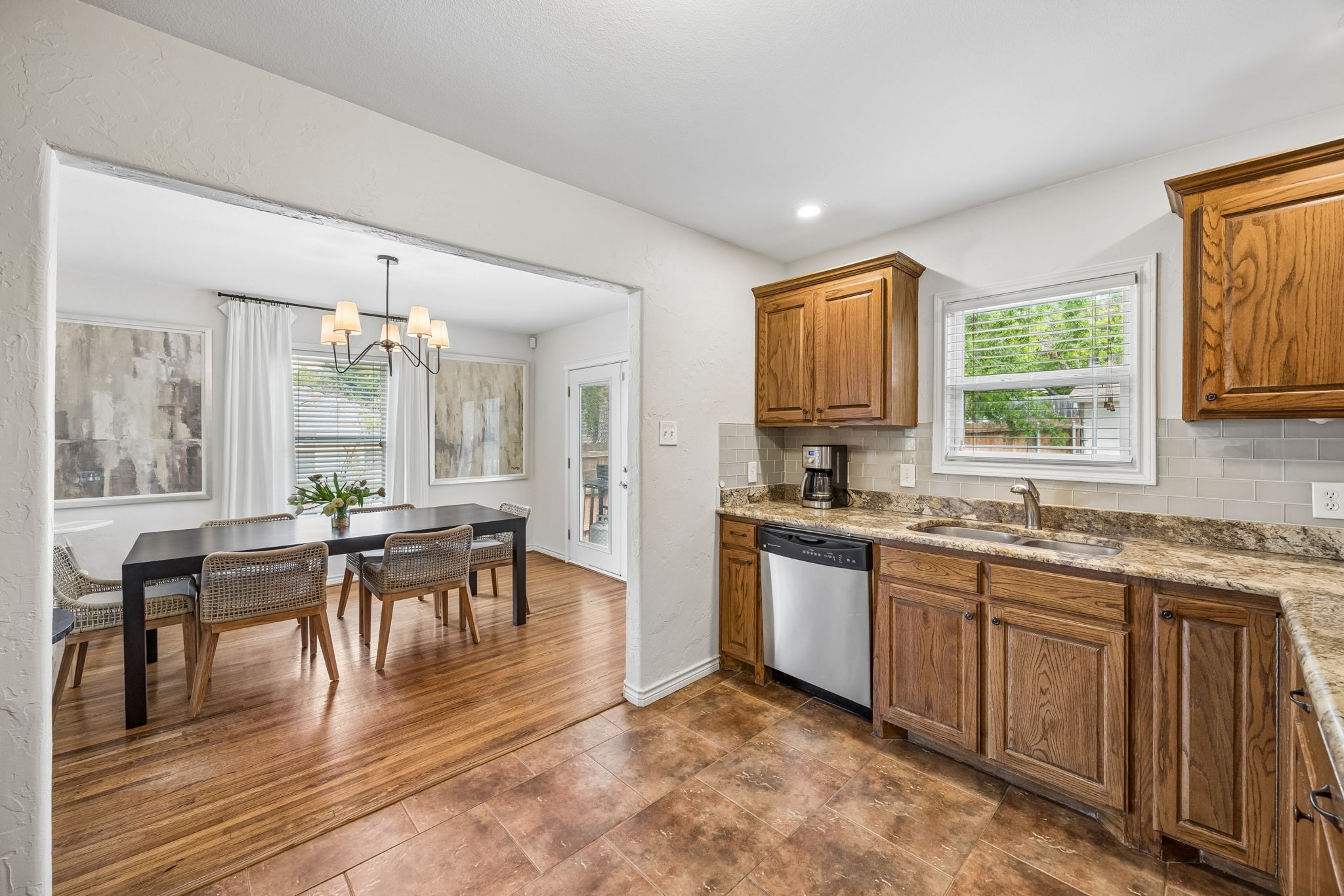 4636 Calmont Avenue Fort Worth TX 76107