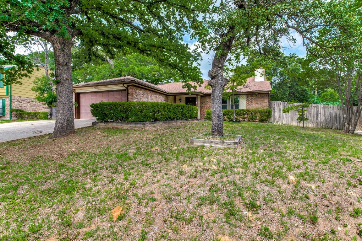 6303 Barcelona Drive Arlington TX 76016
