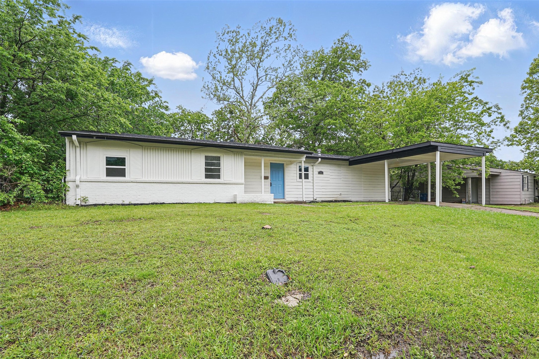 95 Twining Drive Denison TX 75020