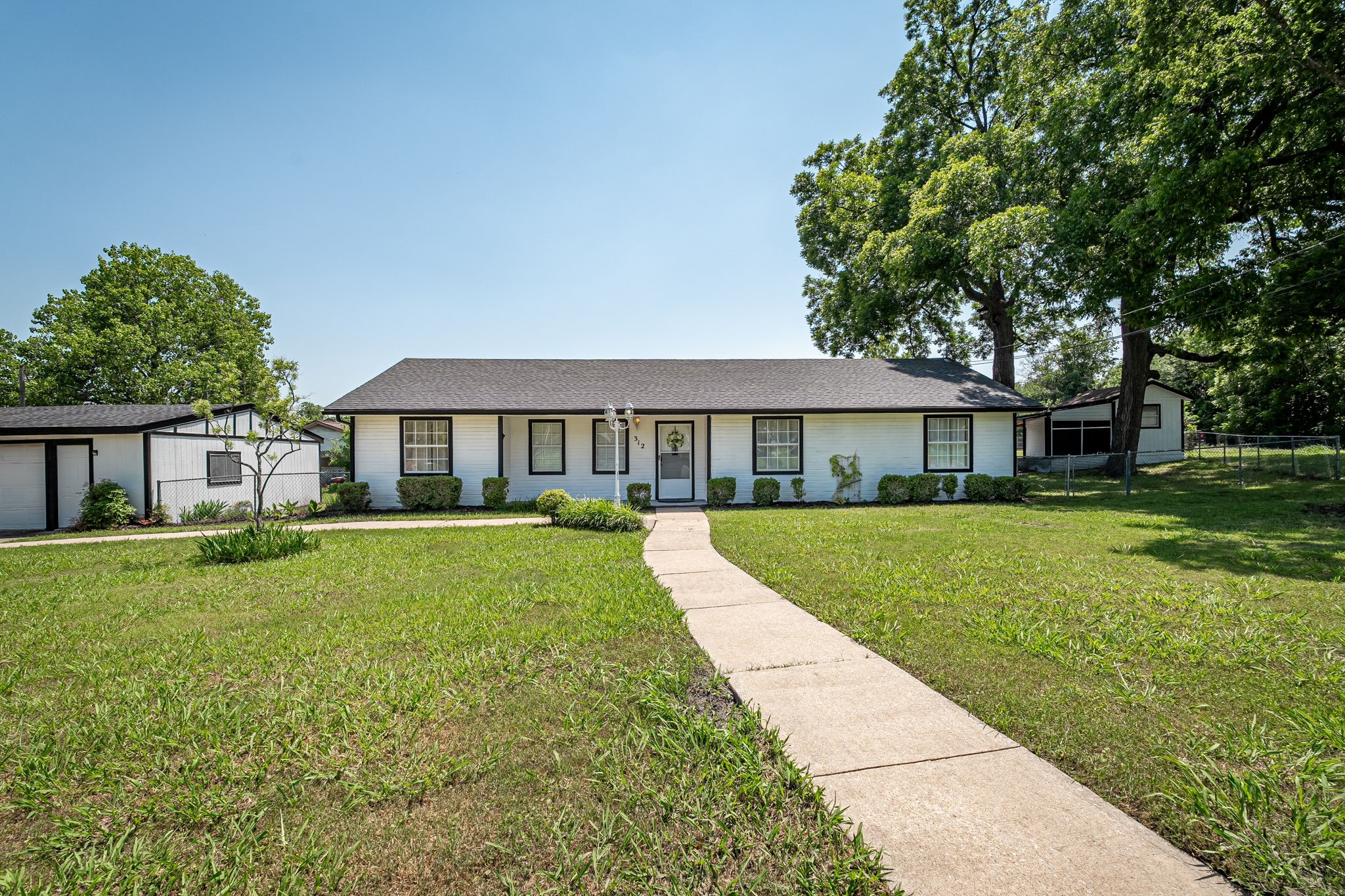 312 Murchison Street Farmersville TX 75442