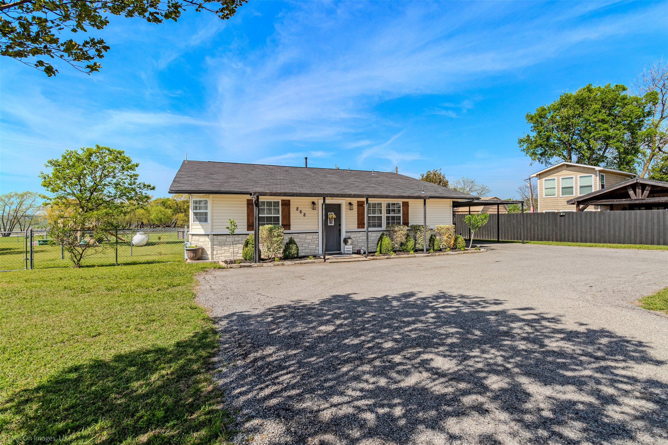 868 Briggs Boulevard East Tawakoni TX 75472