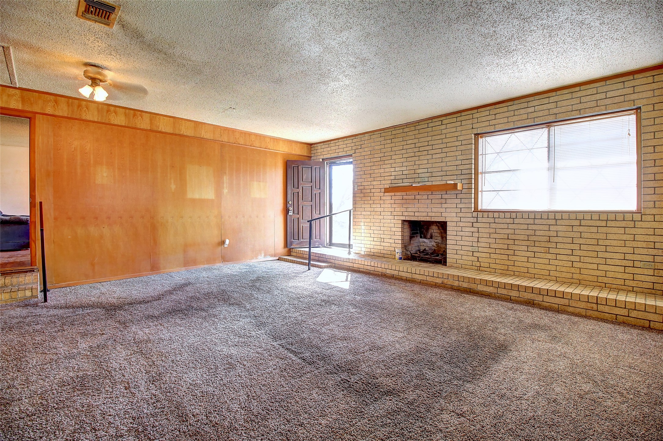 512 N Sherley Avenue Anna TX 75409