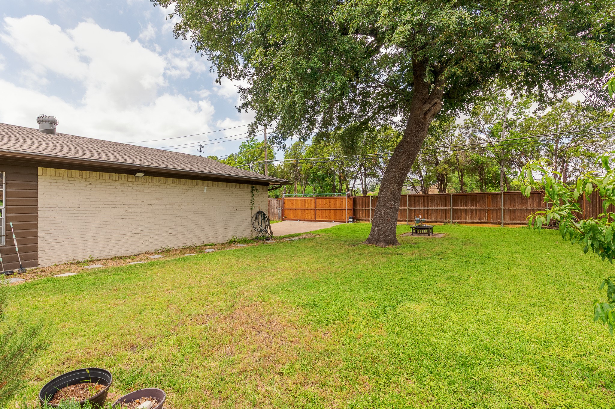 11245 Buchanan Drive Dallas TX 75228