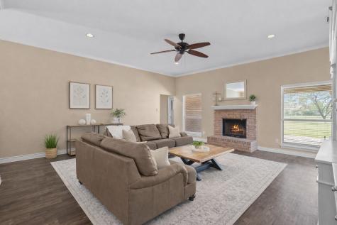 163 Lakeview Drive Aledo TX 76008