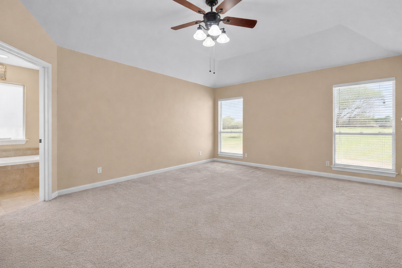 163 Lakeview Drive Aledo TX 76008