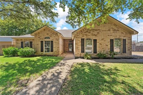 1124 Regina Drive Hewitt TX 76643