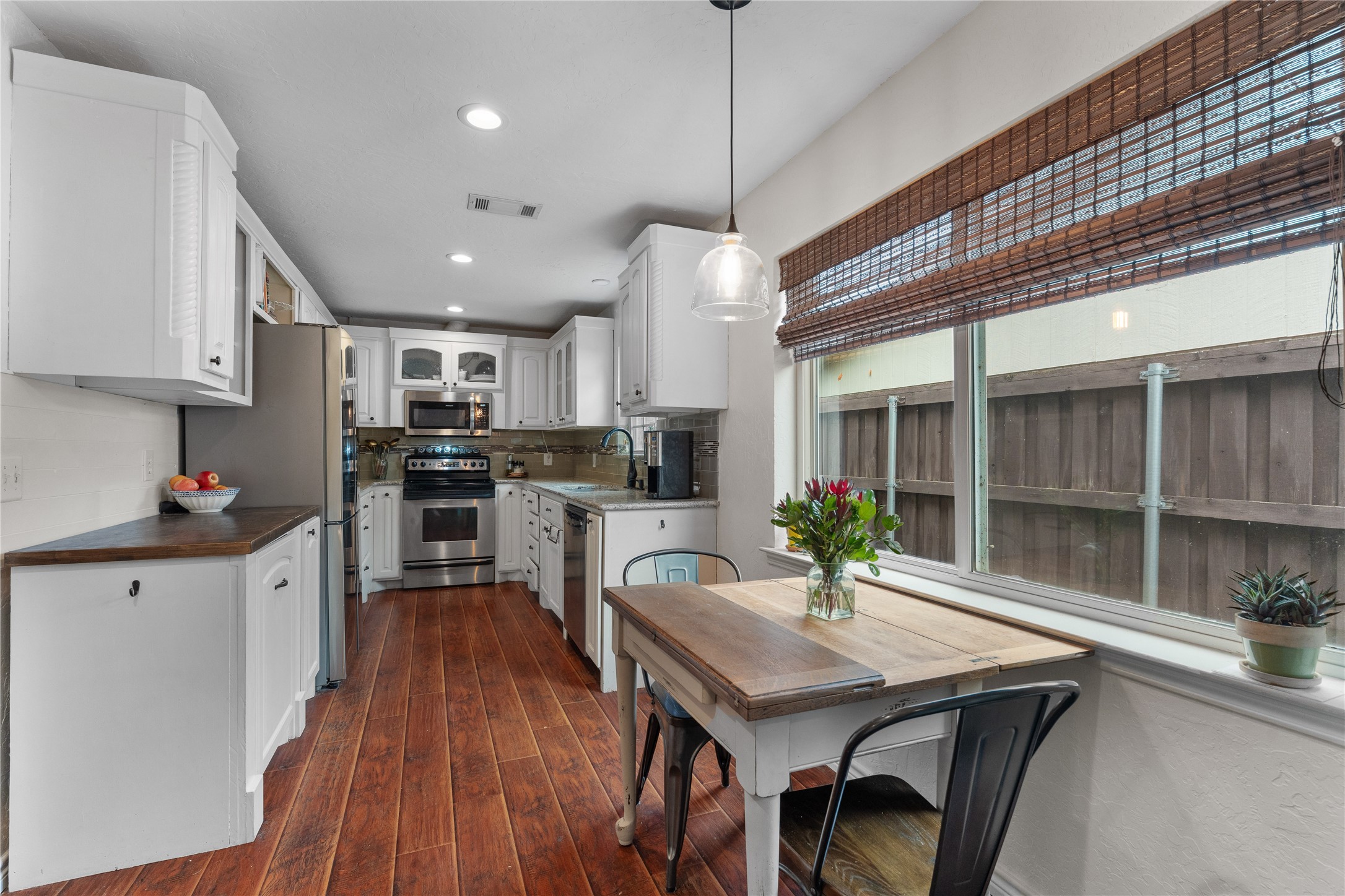 5010 Roundtable Lane Garland TX 75044