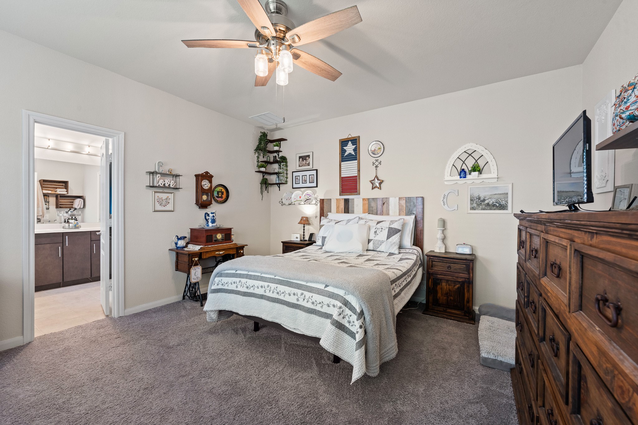1160 Country Glen Drive Godley TX 76044