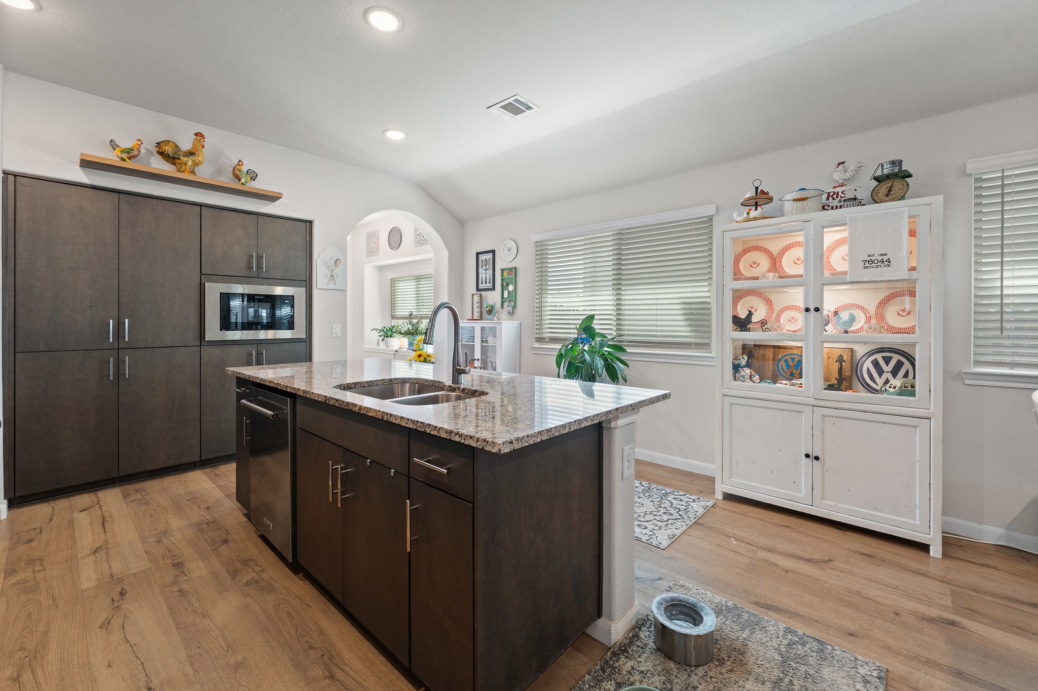 1160 Country Glen Drive Godley TX 76044