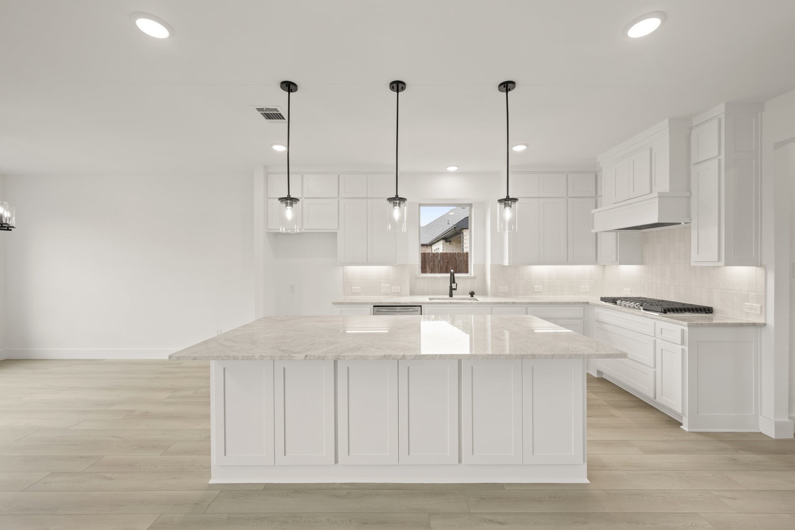 305 Lovett Lane Burleson TX 76028