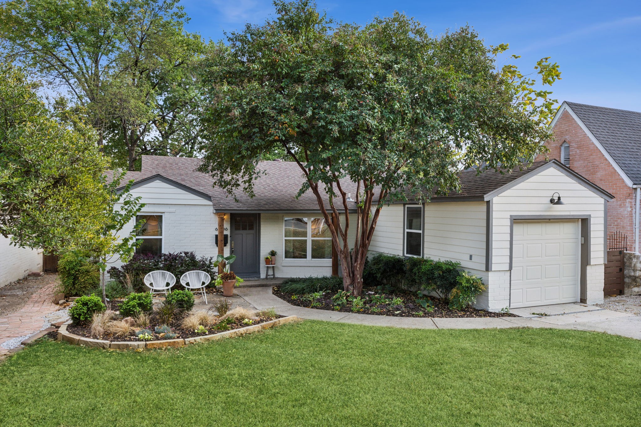 6906 Vivian Avenue Dallas TX 75223