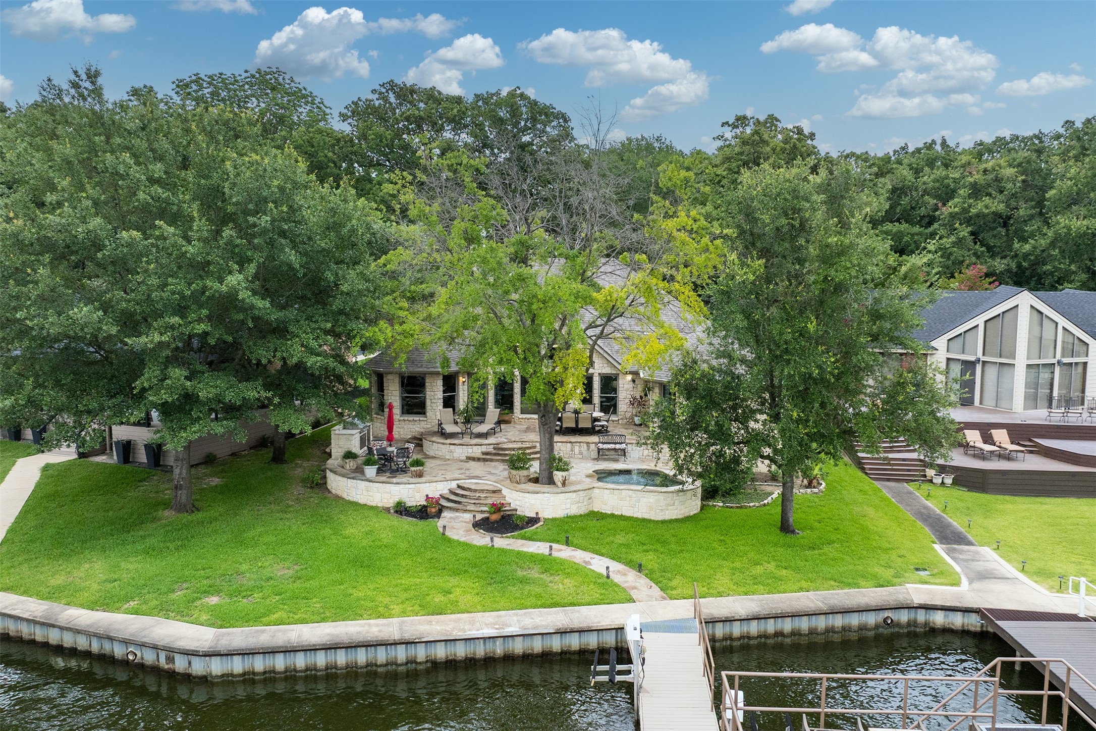 301 Northshore Trinidad TX 75163