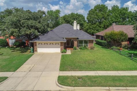 4203 Kelly Glenn Lane Arlington TX 76017