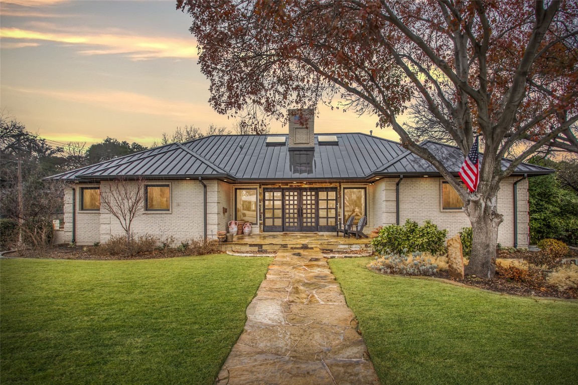 4304 Briarhaven Road Fort Worth TX 76109