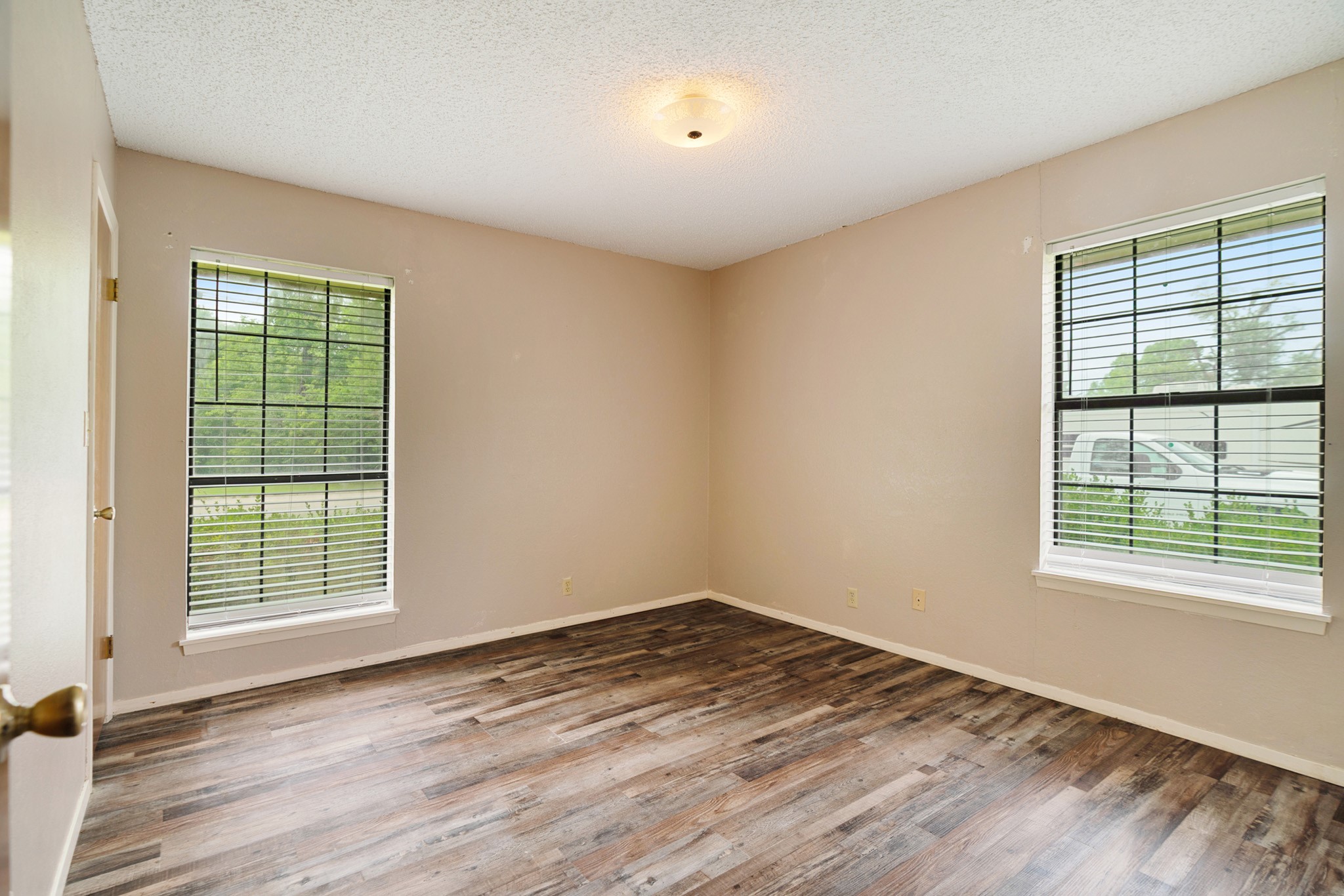 615 N Main Street Bogata TX 75417