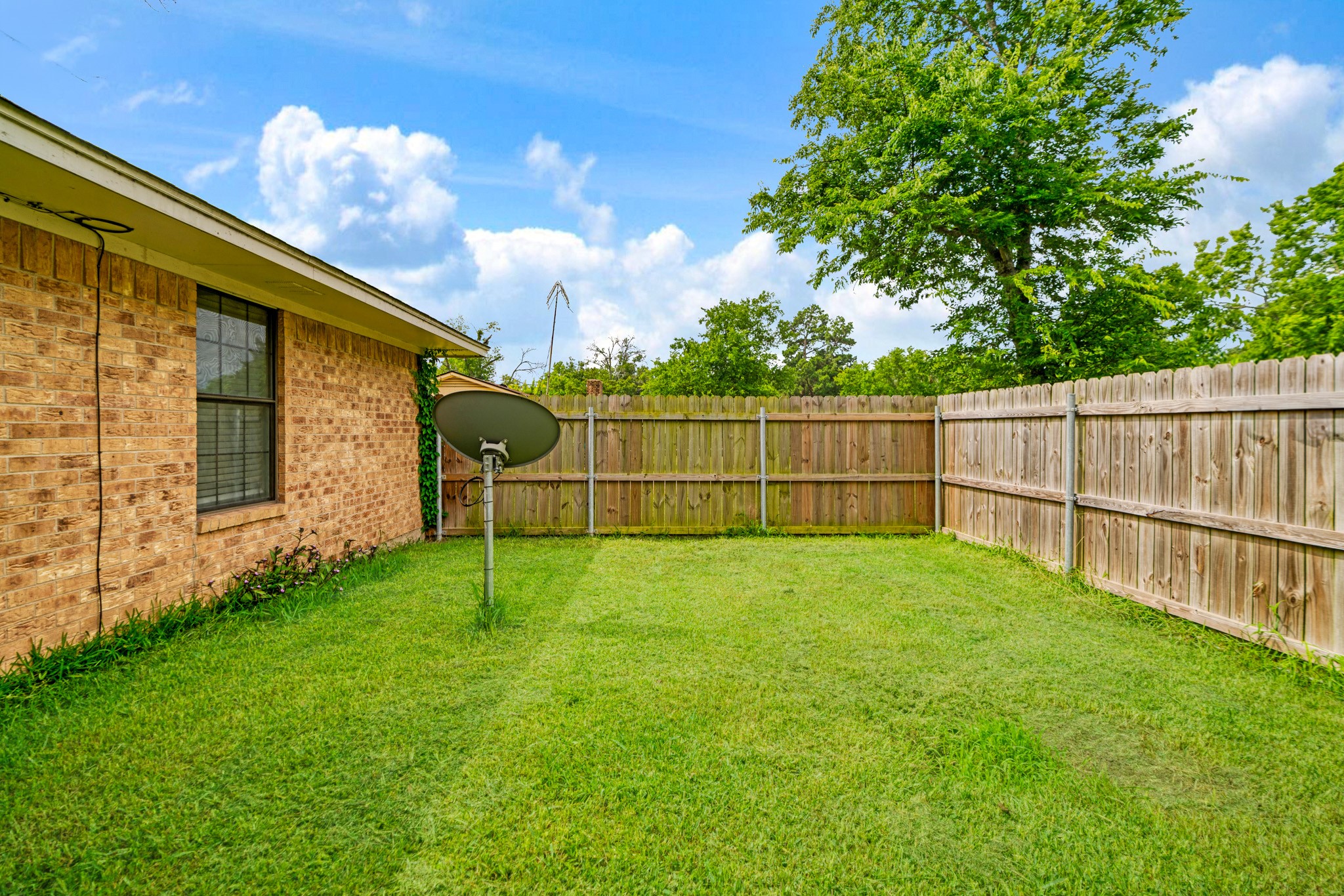 615 N Main Street Bogata TX 75417