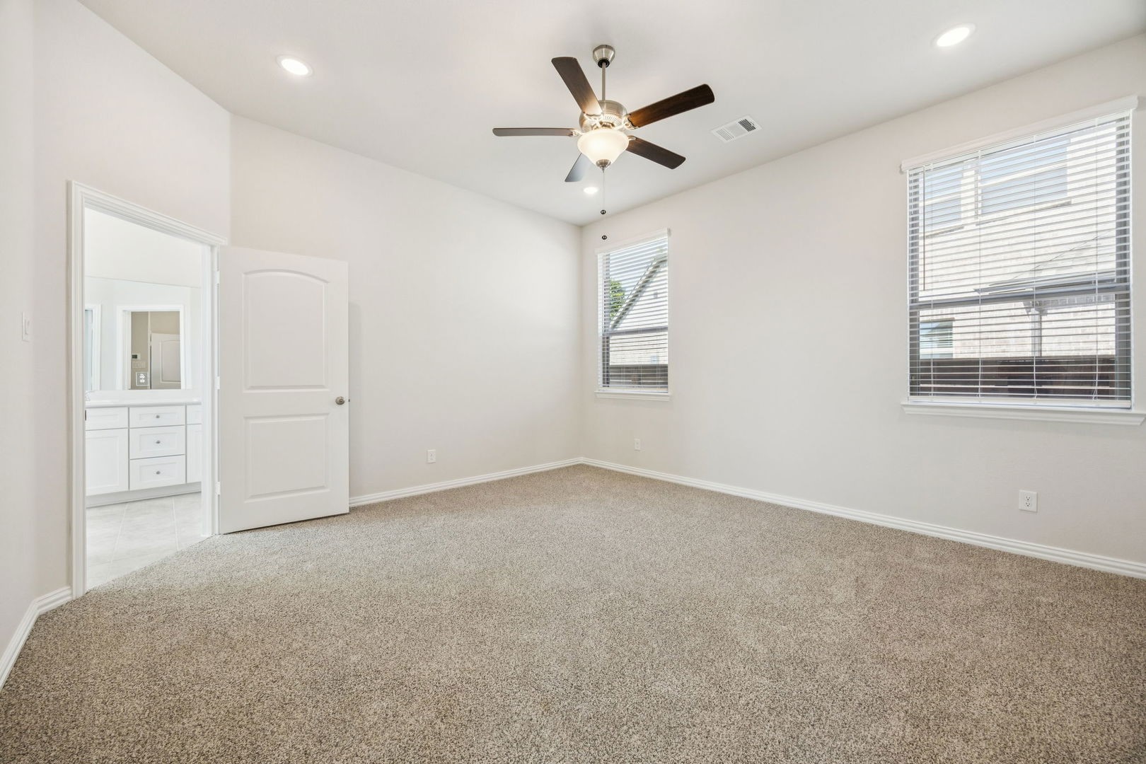 2101 Lone Oak Trail Mesquite TX 75181